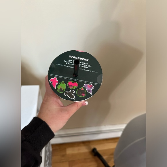 Starbucks glow in the dark tumbler - new never used - Picture 4 of 6